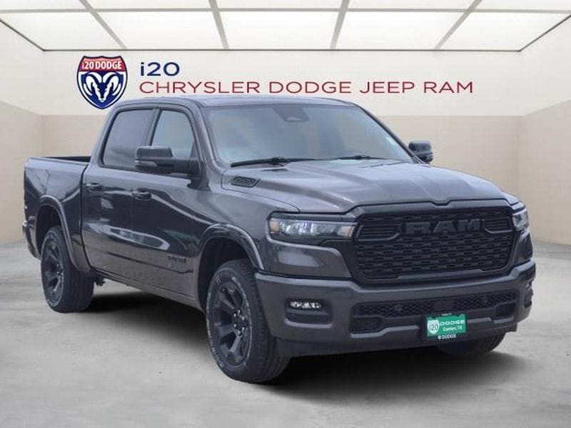 New 2026 Ram 1500 LONE STAR CREW CAB 4X4 5'7 BOX