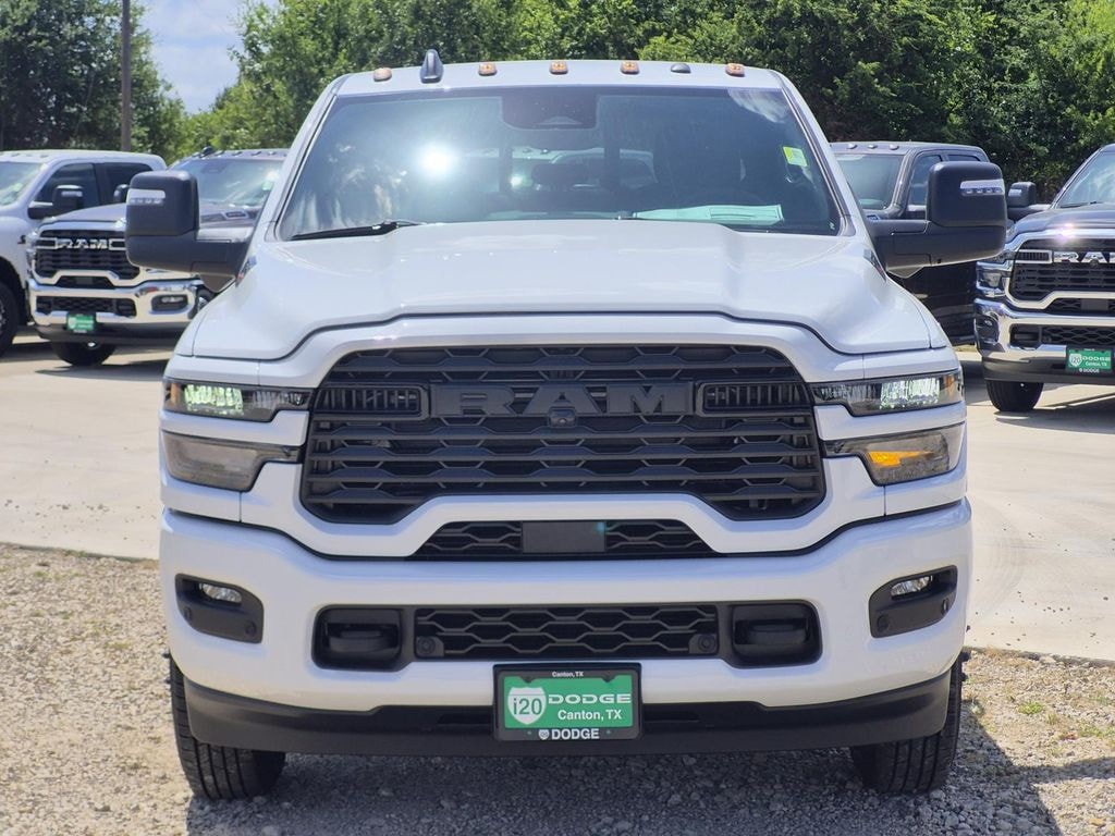 New 2026 Ram 3500 LONE STAR CREW CAB 4X4 8' BOX Pickup
