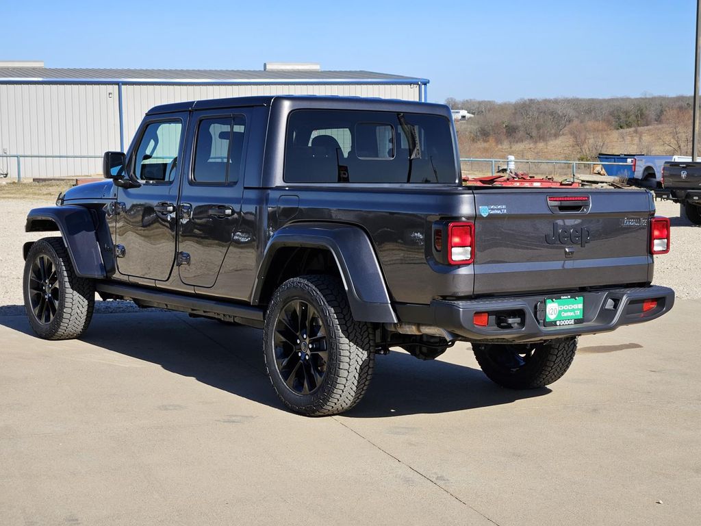 2025 Jeep Gladiator Sport photo 4