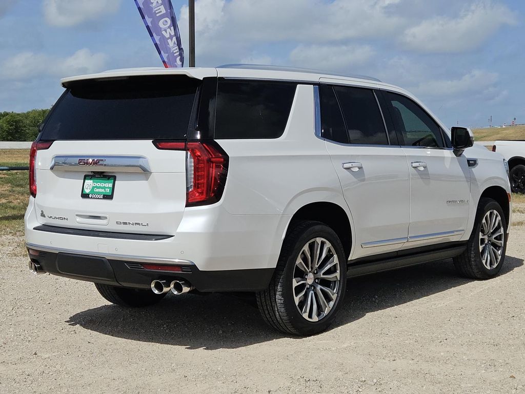 2021 GMC Yukon Denali - Photo 5