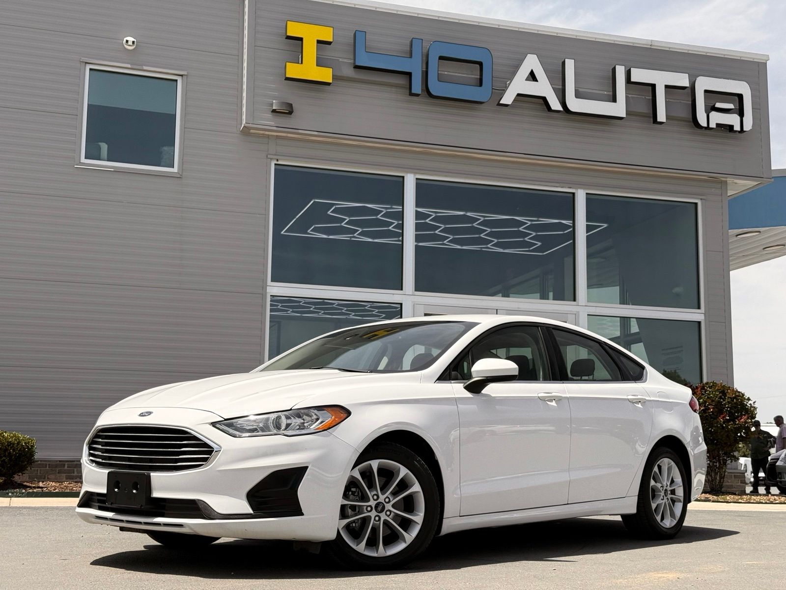 2020 Ford Fusion SE's photo