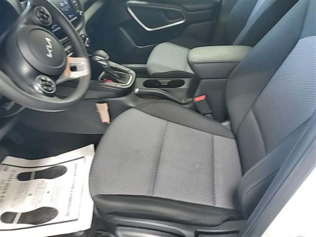 Used 2022 Kia Soul LX Hatchback