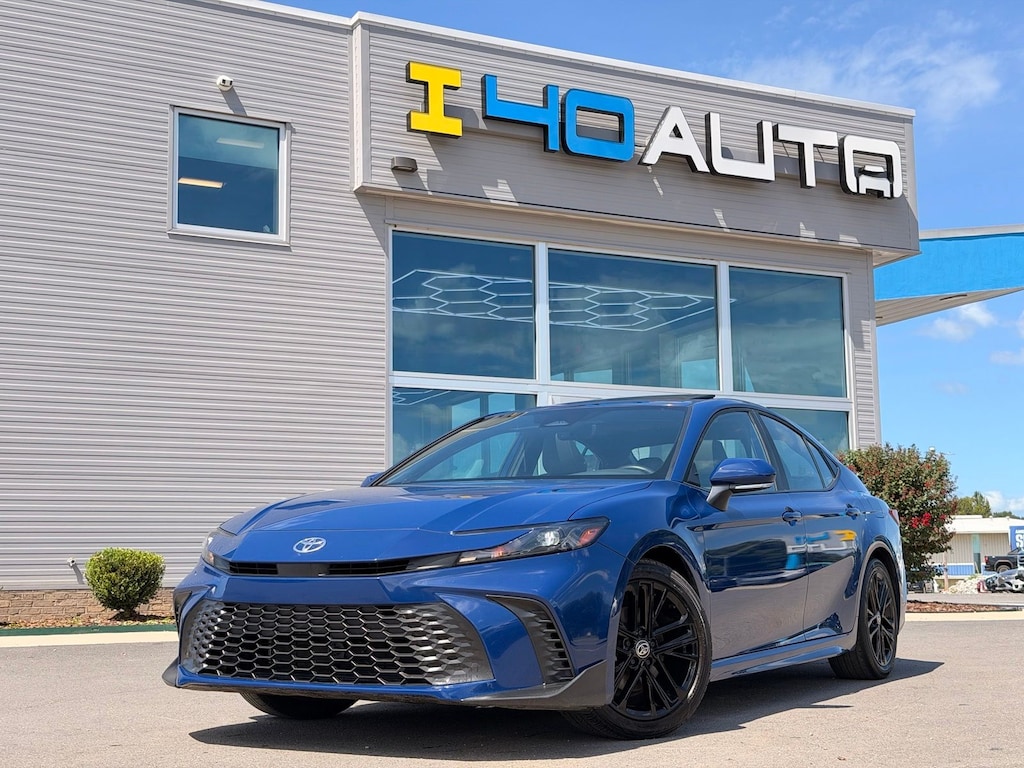 Used 2025 Toyota Camry SE Sedan