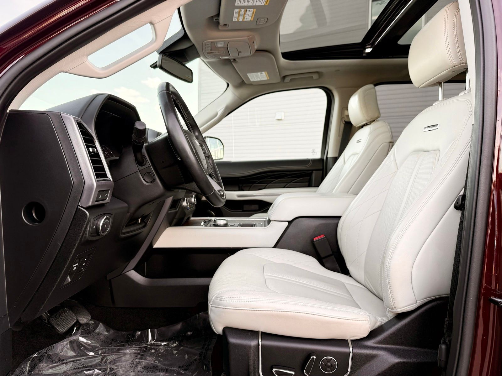 2020 Ford Expedition Platinum - Photo 16