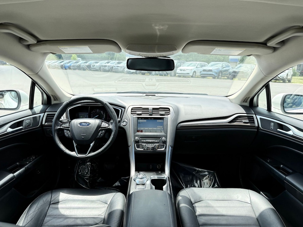 Used 2018 Ford Fusion Hybrid SE Sedan