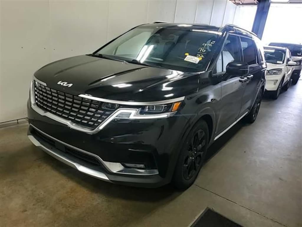 Used 2022 Kia Carnival SX Prestige Minivan/Van