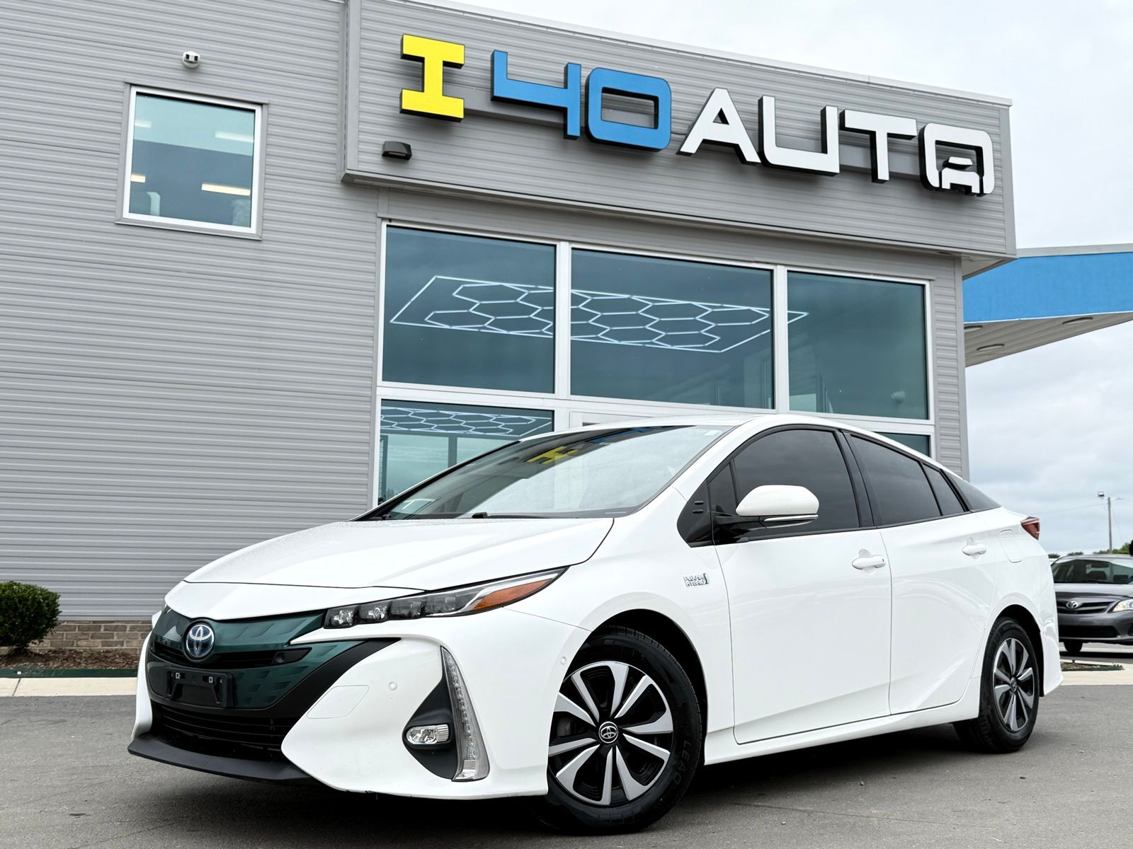 2017 Toyota Prius Prime Advanced's photo