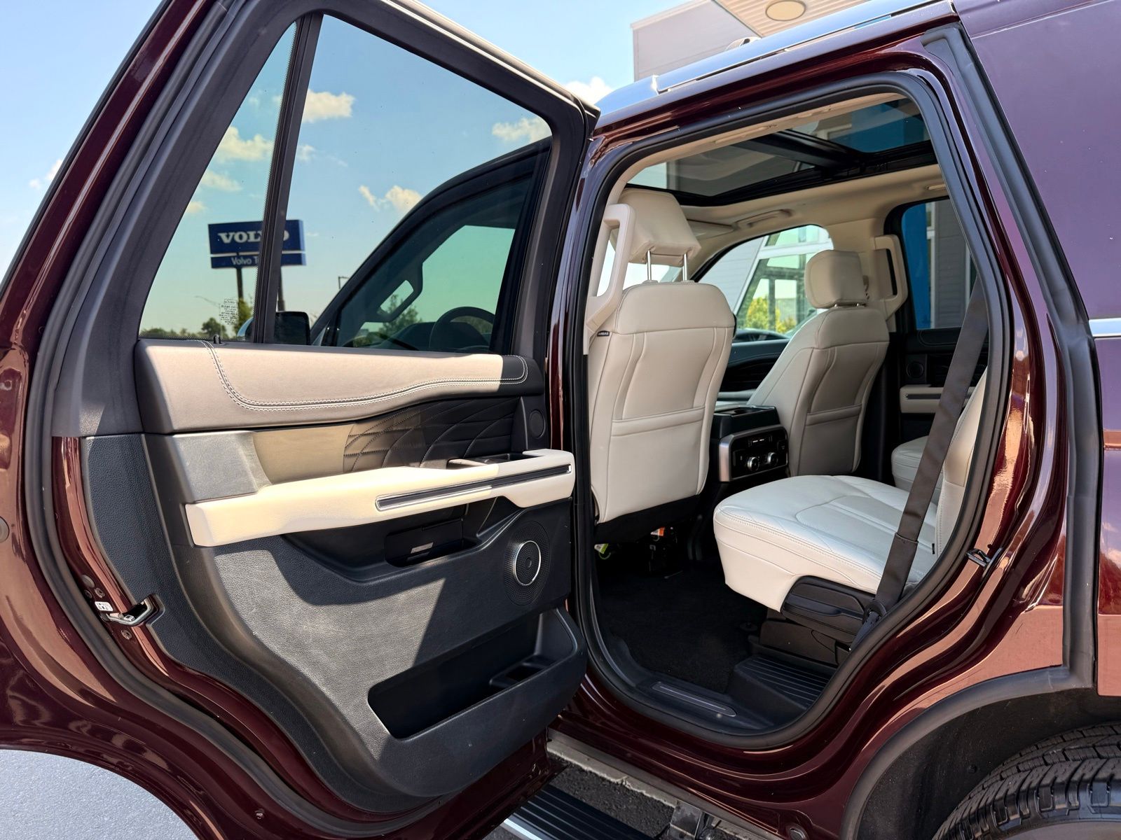 2020 Ford Expedition Platinum - Photo 19