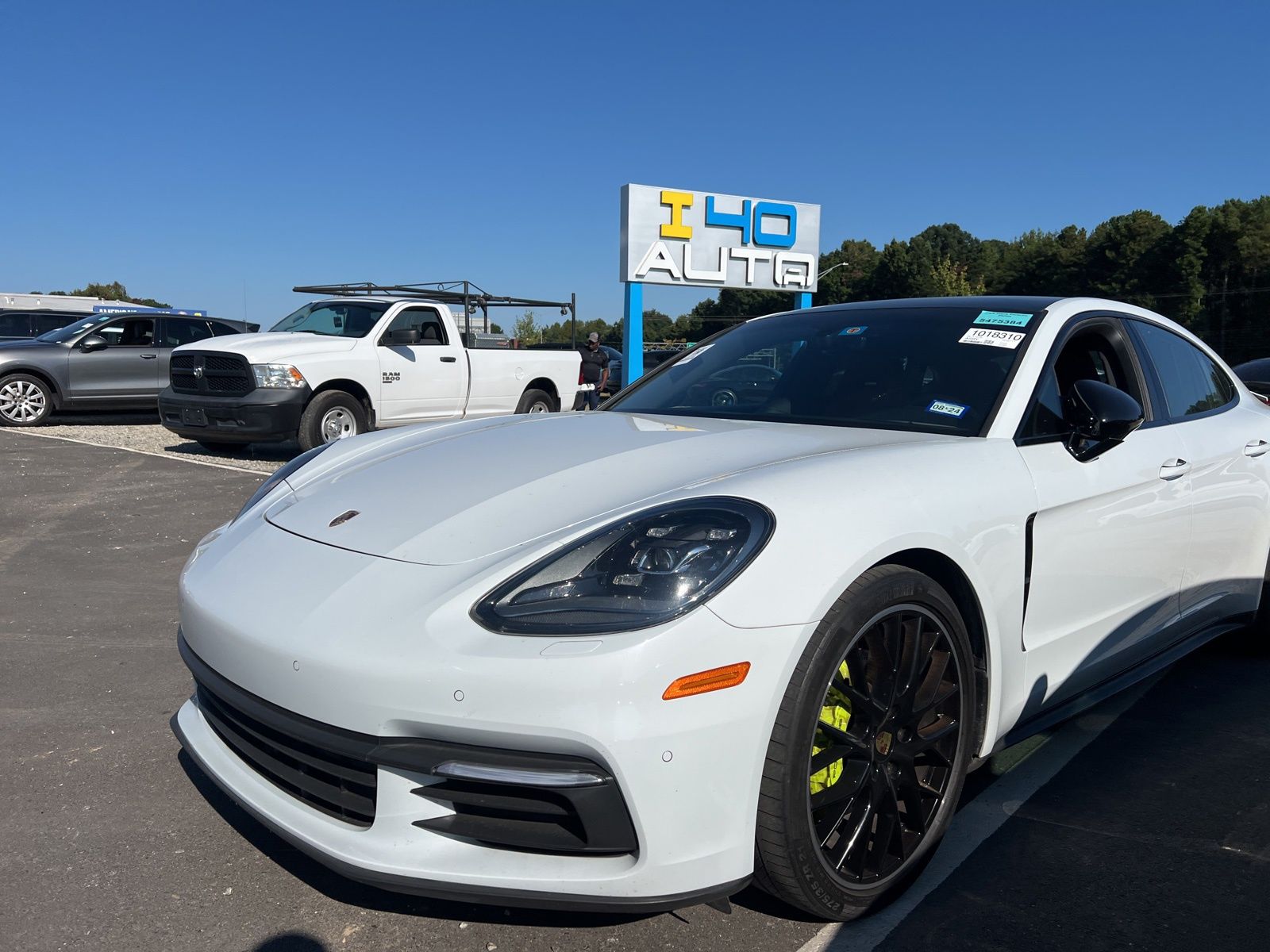 2018 Porsche Panamera Base photo 2