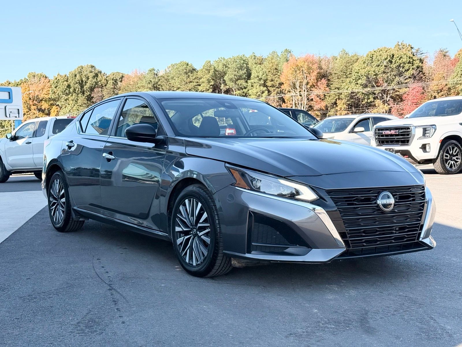 2024 Nissan Altima 2.5 SV photo 3