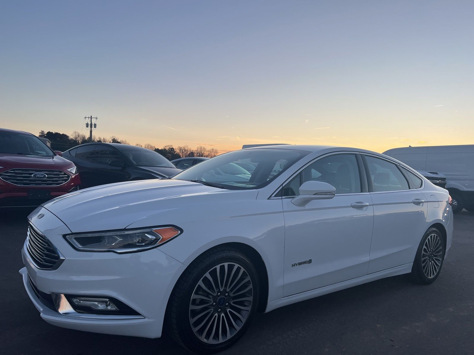 2017 Ford Fusion Hybrid Titanium's photo