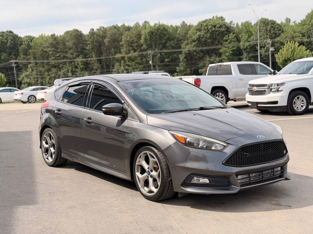 Used 2016 Ford Focus ST Hatchback