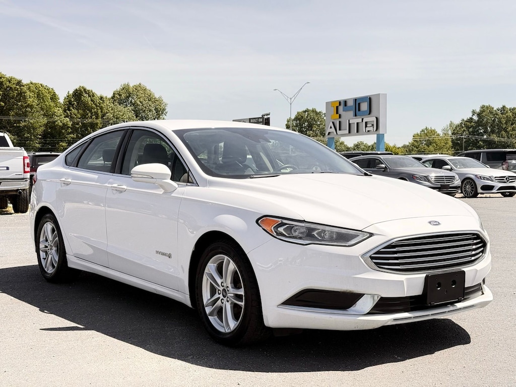 Used 2018 Ford Fusion Hybrid SE Sedan