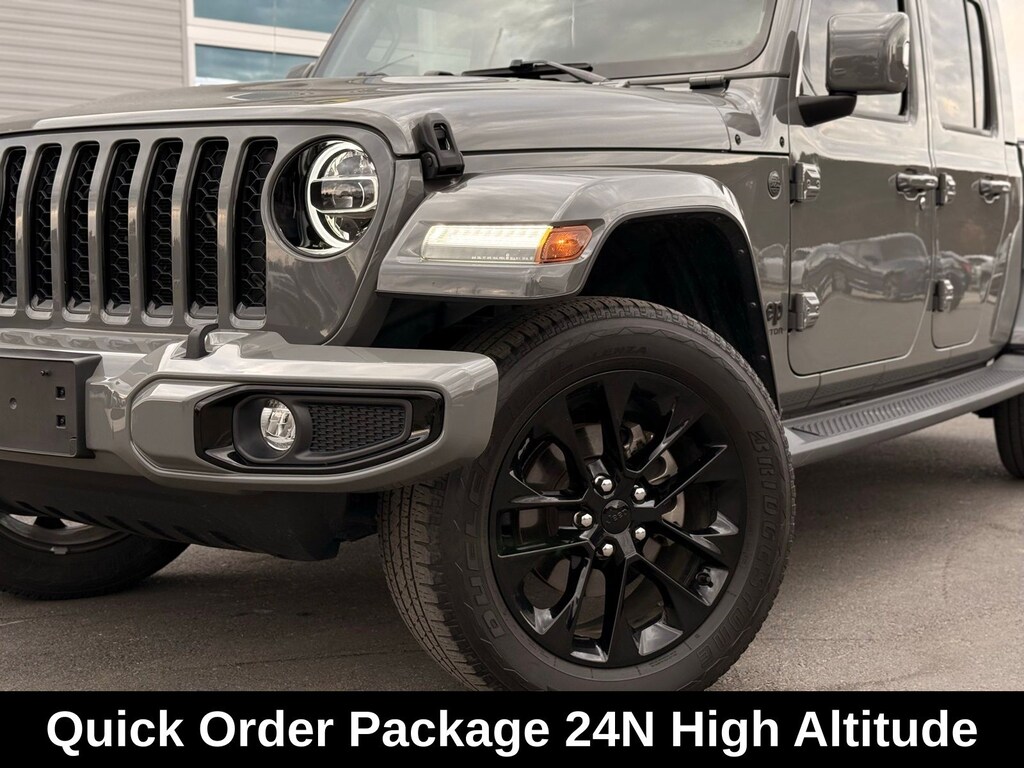 Used 2022 Jeep Gladiator High Altitude Truck