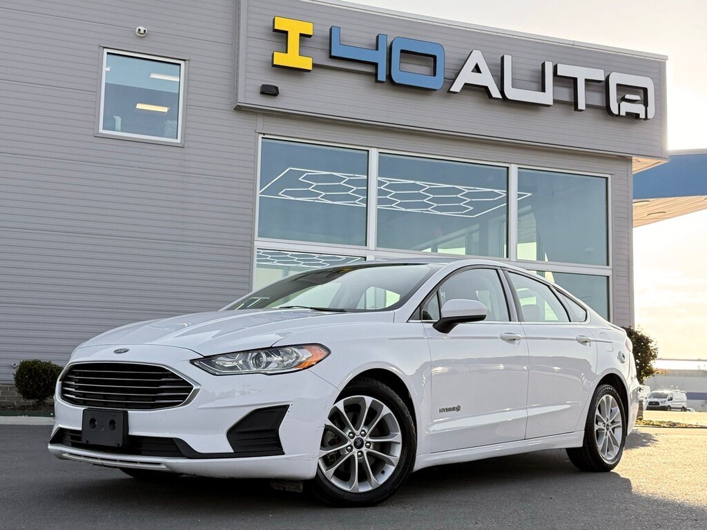 Used 2019 Ford Fusion Hybrid SE Sedan