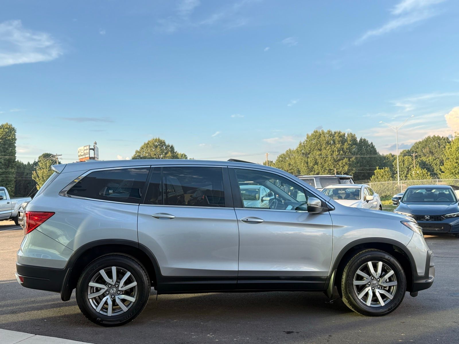 2019 Honda Pilot EX-L photo 3