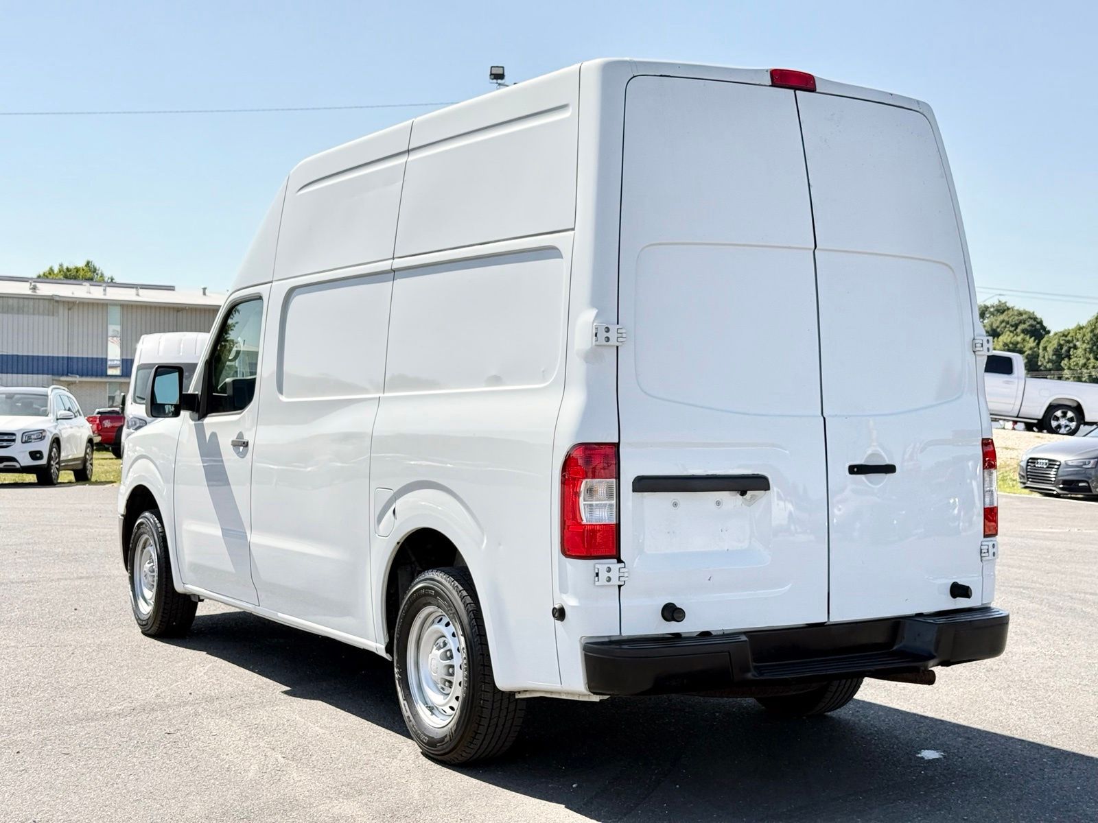 2017 Nissan NV Cargo S - Photo 9