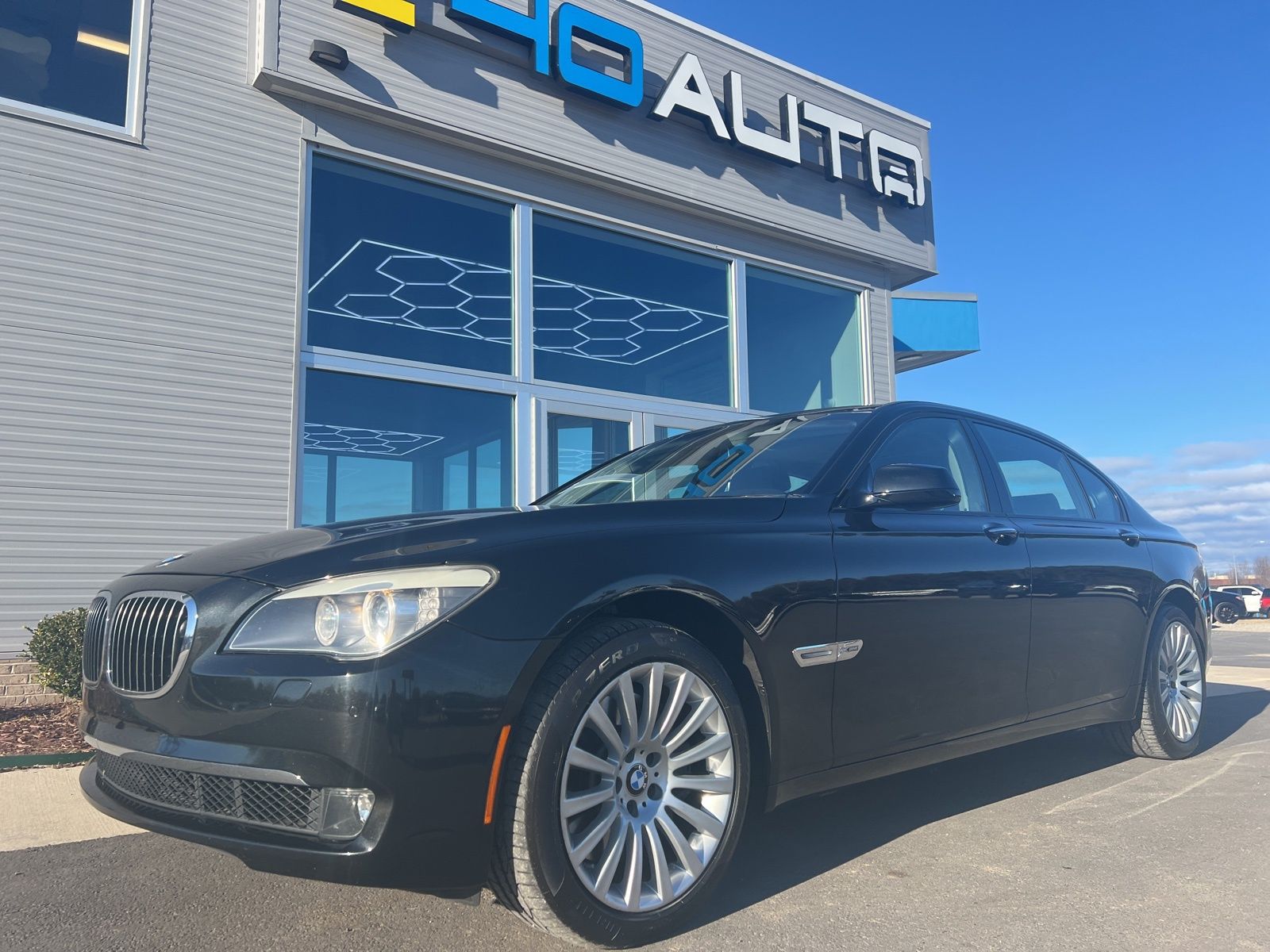 2010 BMW 7 Series 750i's photo