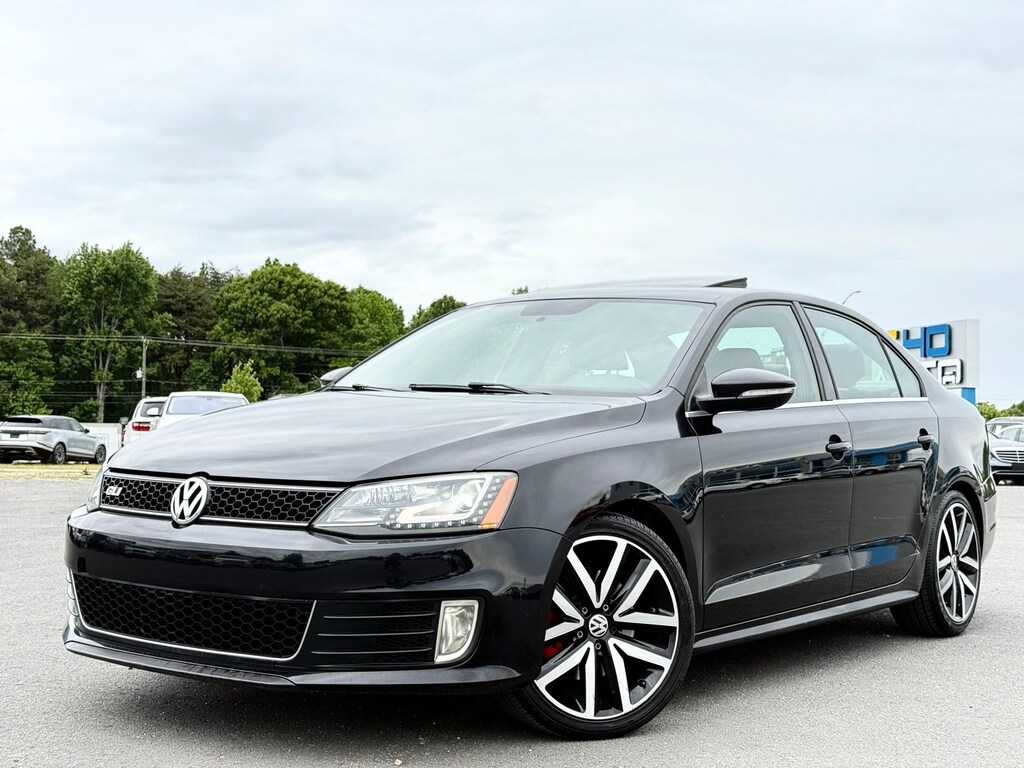 Used 2013 Volkswagen Jetta GLI Sedan