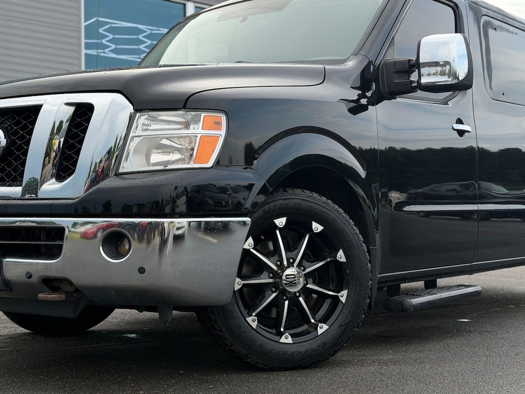 Used 2014 Nissan NV Passenger SL Minivan/Van