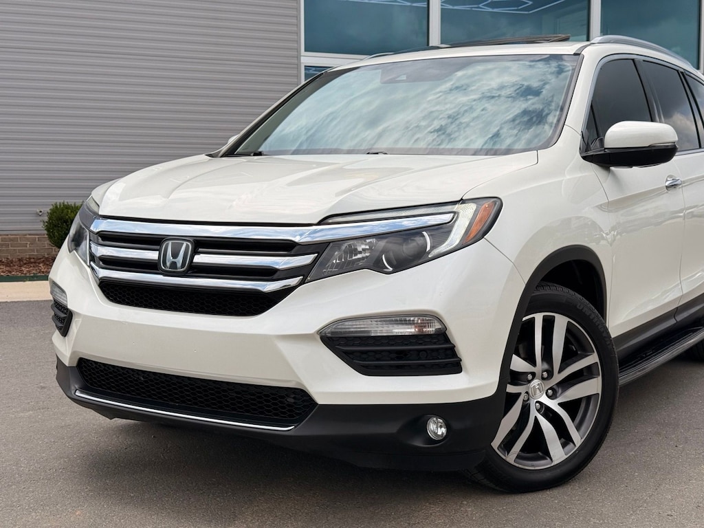 Used 2018 Honda Pilot Touring SUV