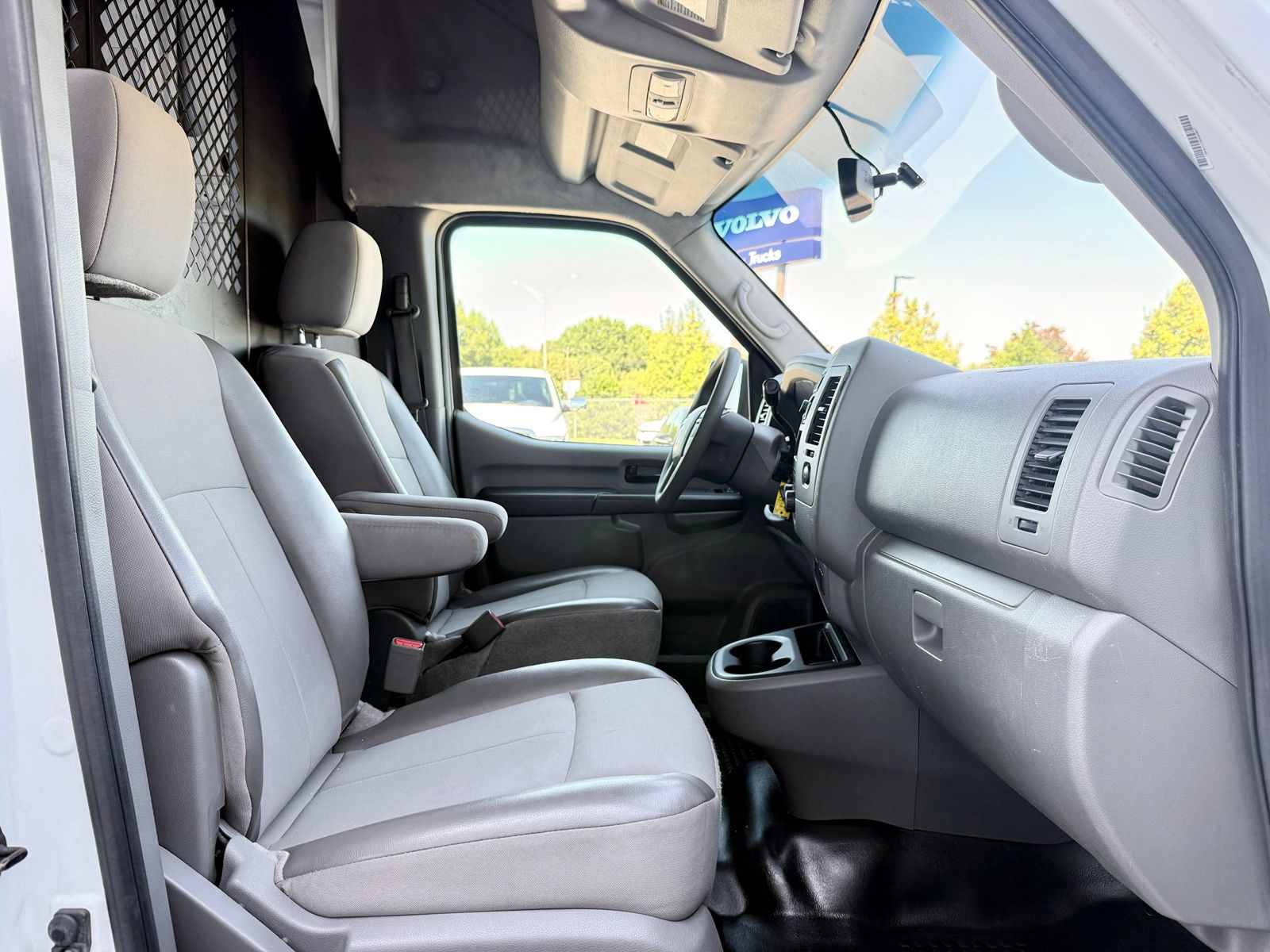 2017 Nissan NV Cargo S - Photo 18