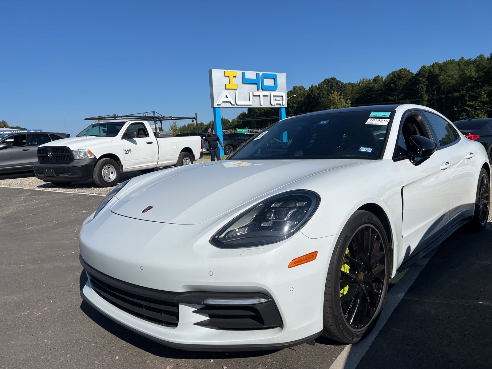 2018 Porsche Panamera Base photo 3
