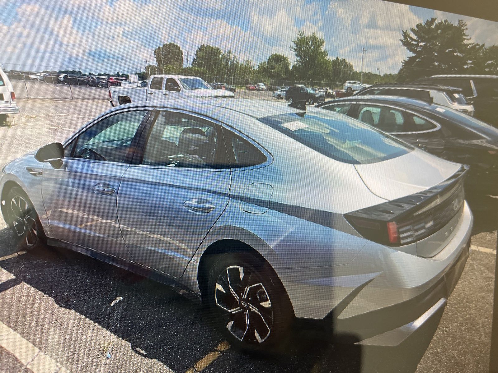 2025 Hyundai Sonata SEL photo 3