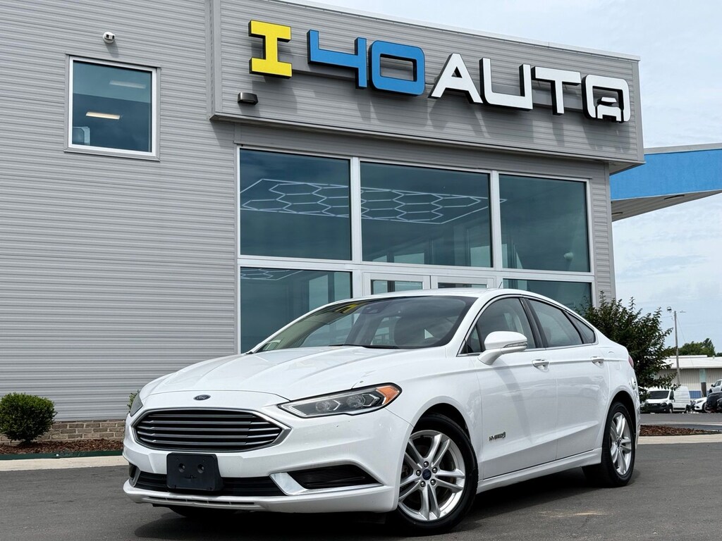 Used 2018 Ford Fusion Hybrid SE Sedan
