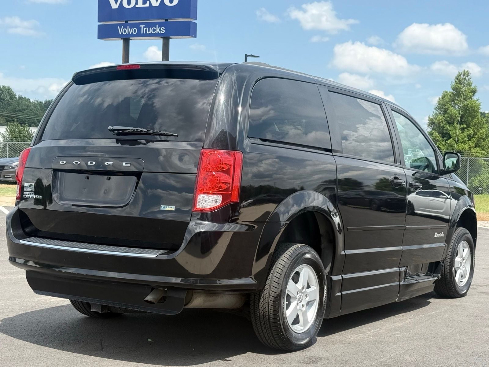 2013 Dodge Grand Caravan SXT - Photo 7