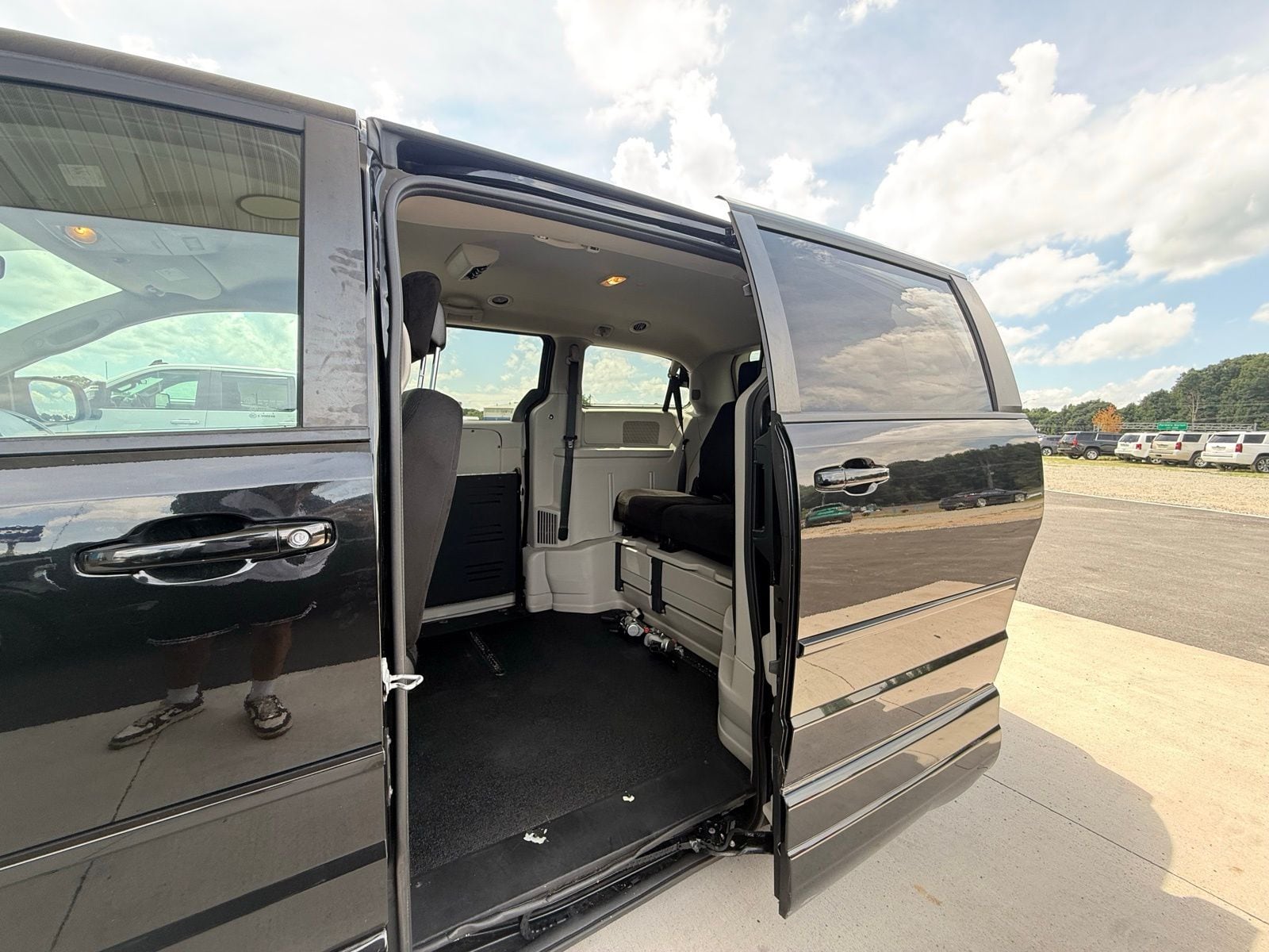 2013 Dodge Grand Caravan SXT - Photo 29