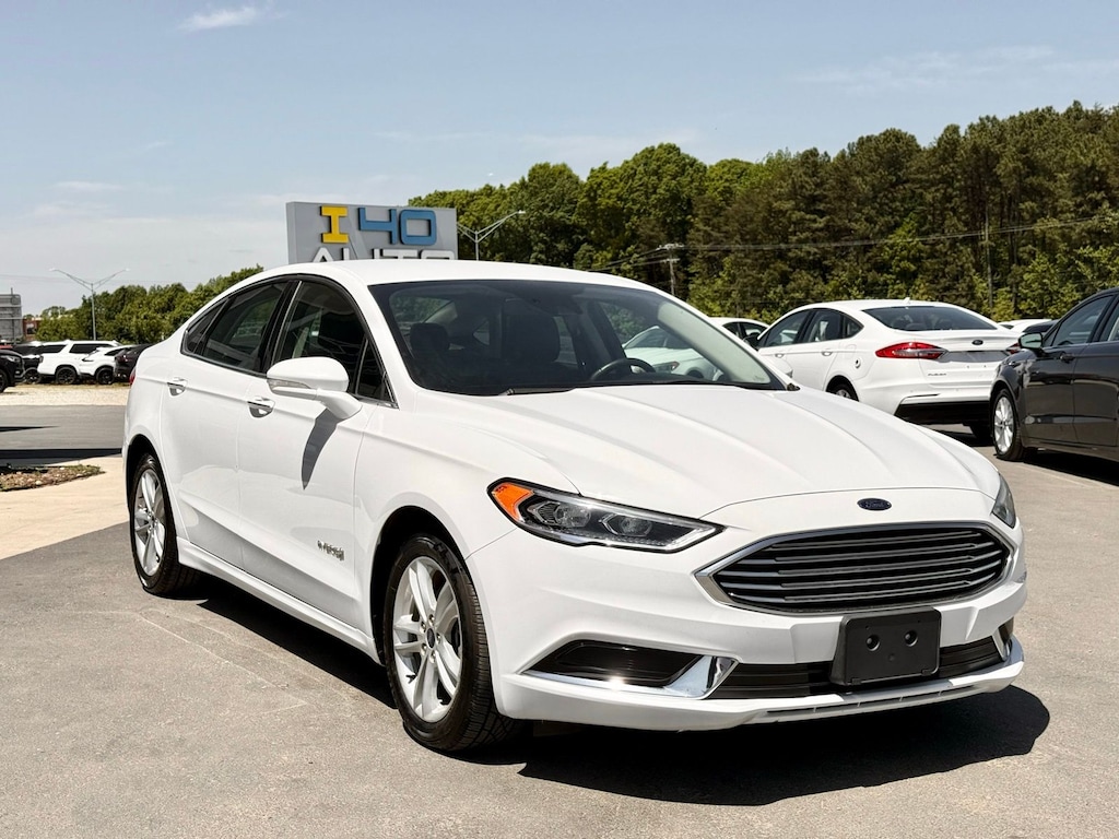 Used 2018 Ford Fusion Hybrid SE Sedan