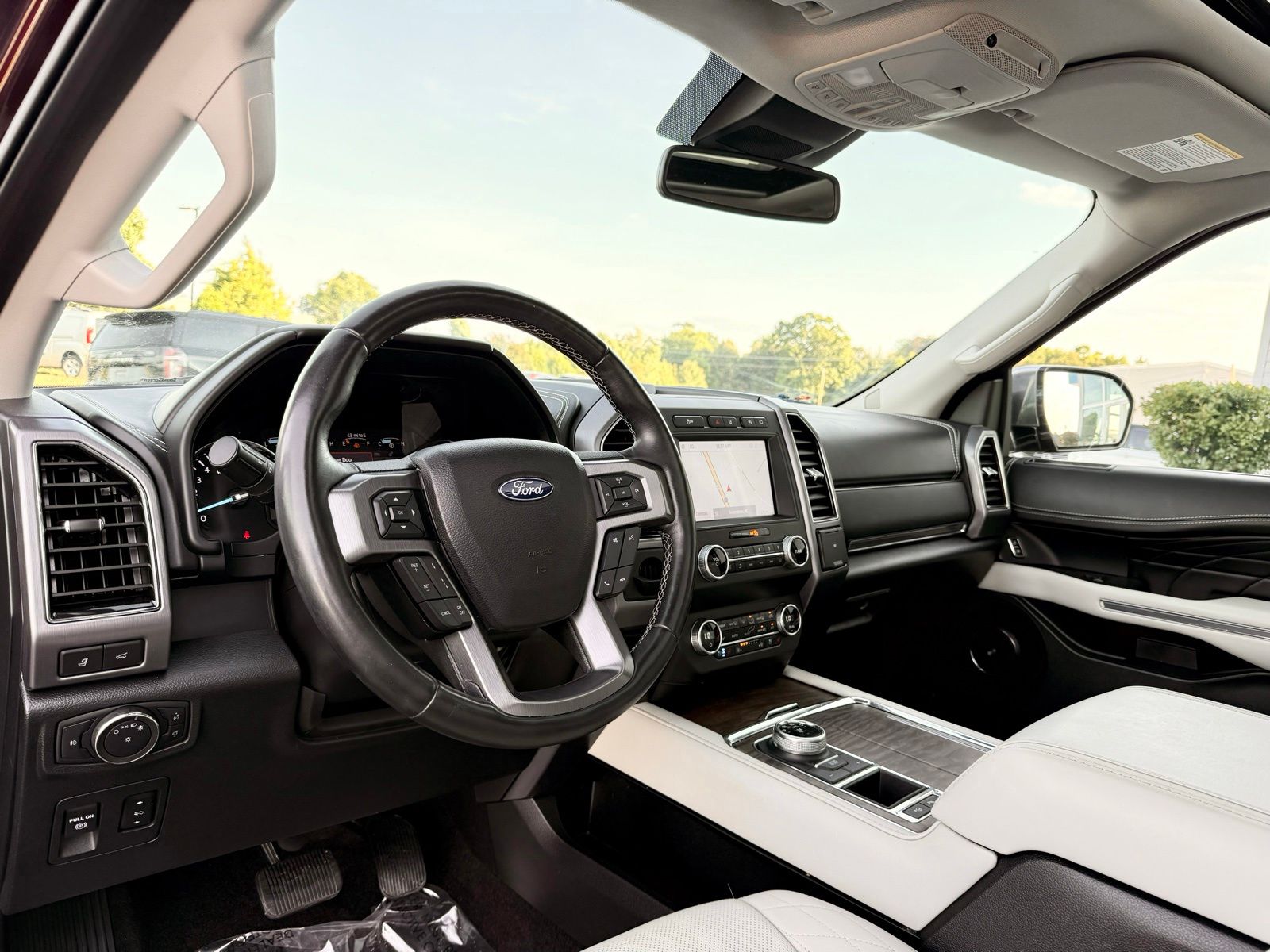 2020 Ford Expedition Platinum - Photo 17
