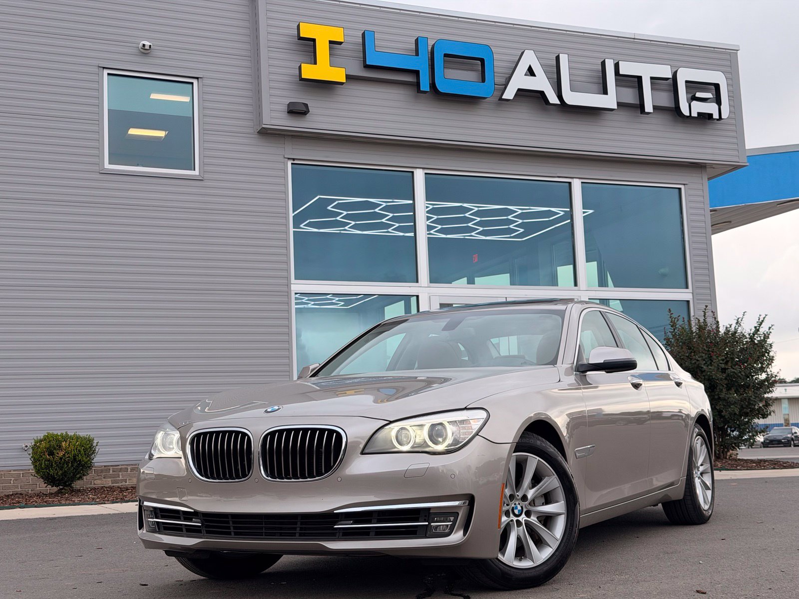  BMW 7 Series