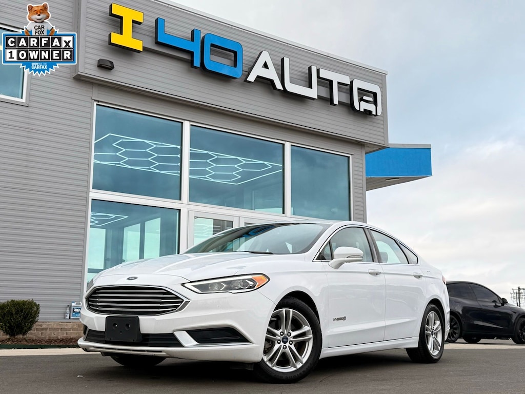 Used 2018 Ford Fusion Hybrid SE Sedan