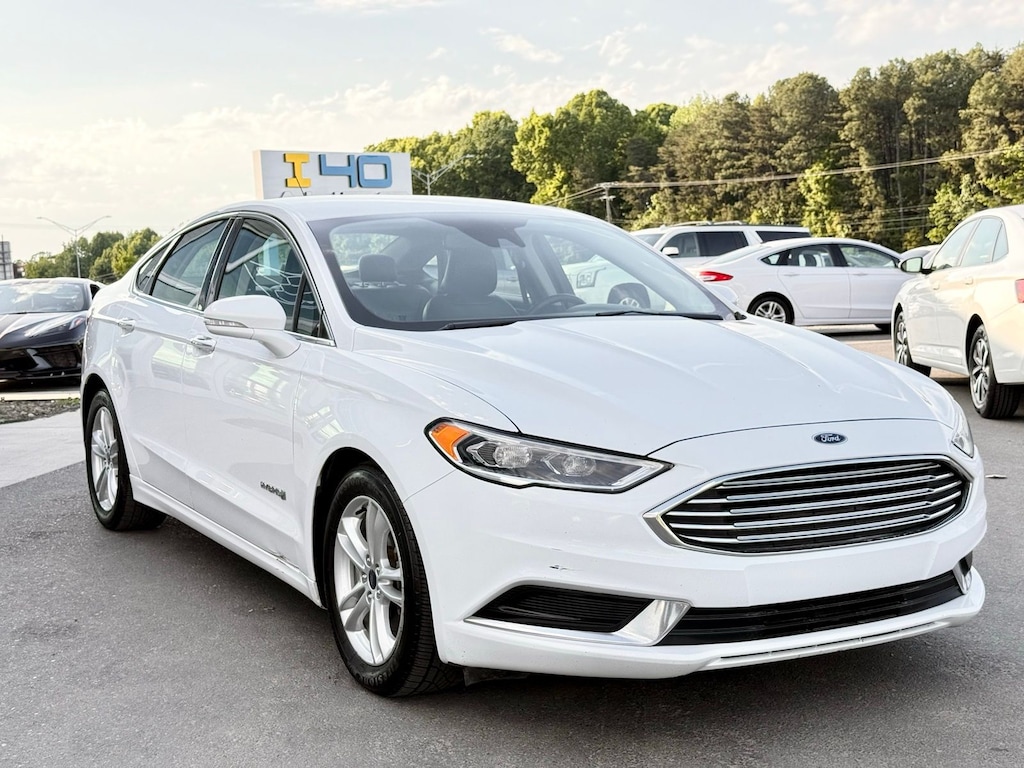 Used 2018 Ford Fusion Hybrid SE Sedan