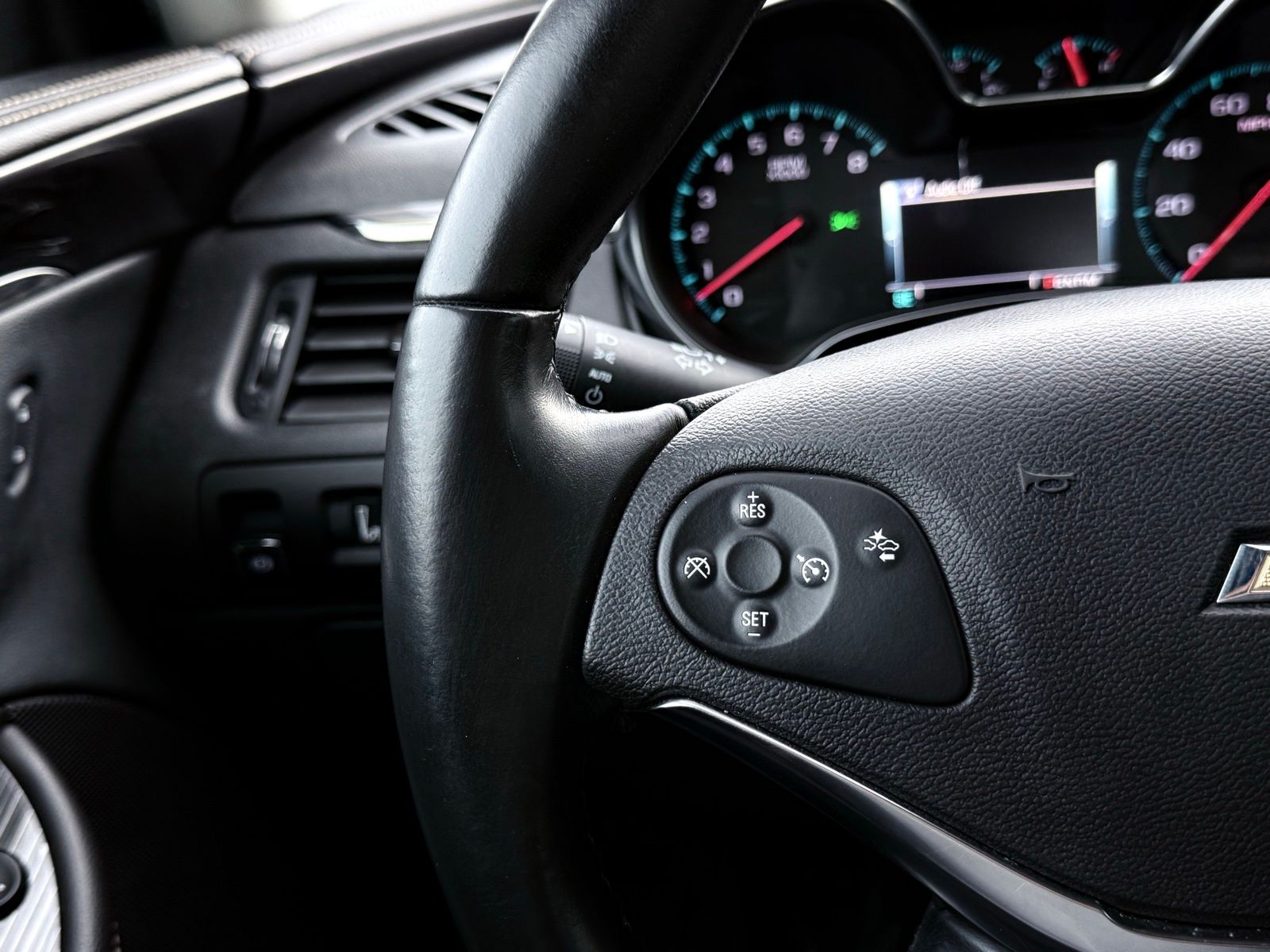 2016 Chevrolet Impala 2LZ - Photo 29