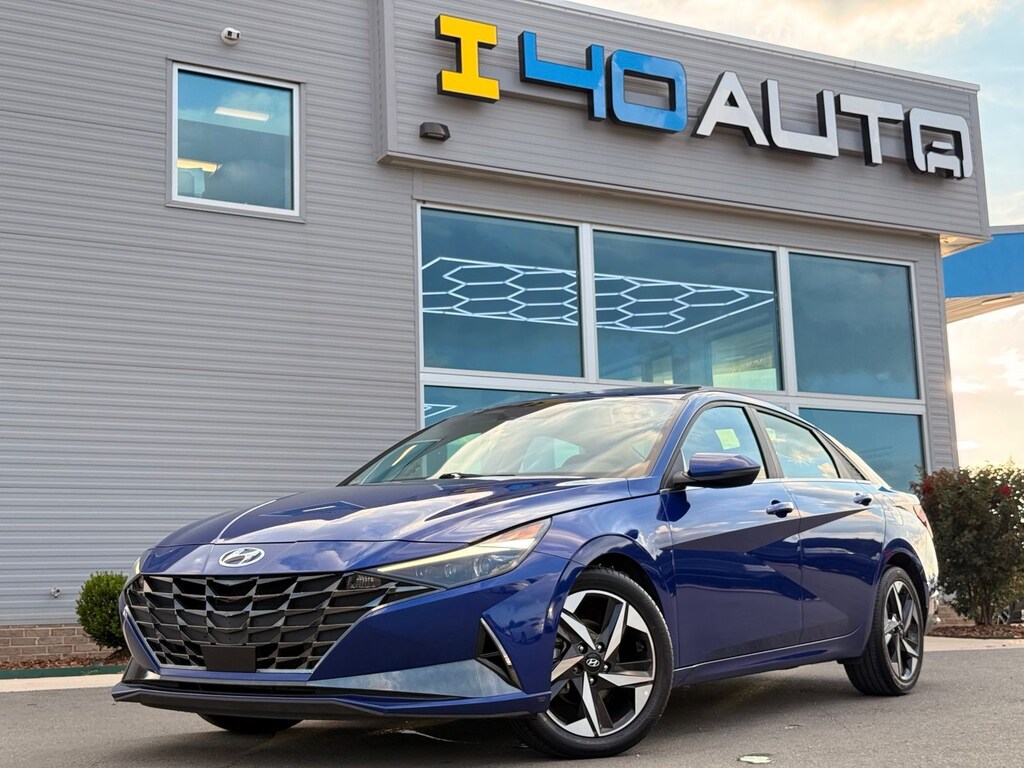 Used 2023 Hyundai Elantra Limited Sedan