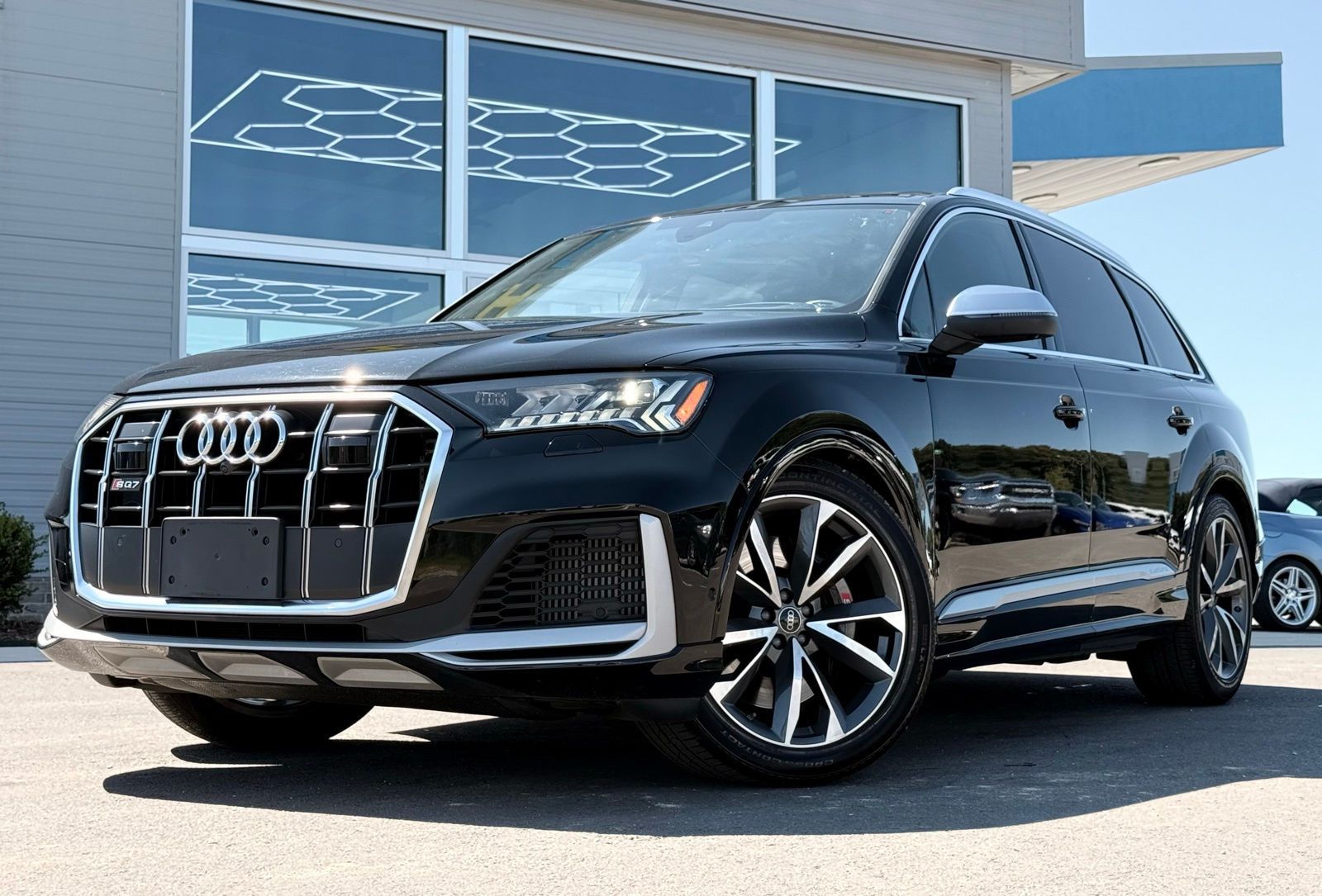 2023 Audi SQ7 Prestige's photo