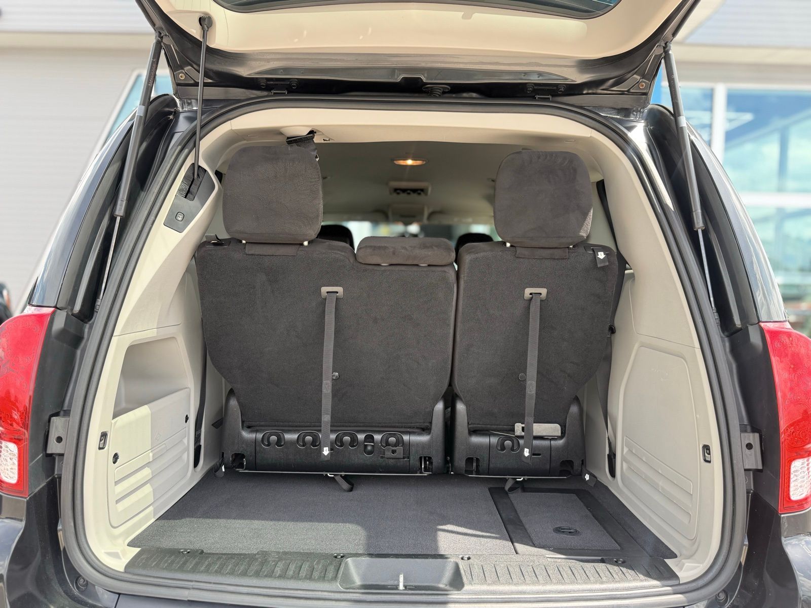 2013 Dodge Grand Caravan SXT - Photo 30