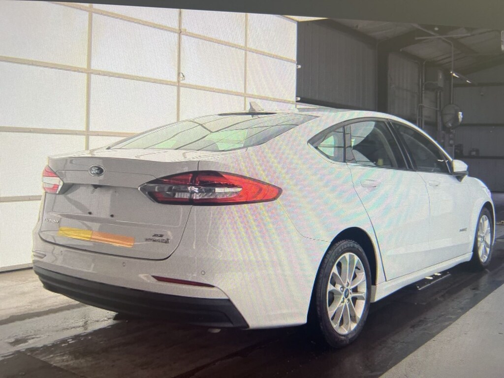 Used 2019 Ford Fusion Hybrid SE Sedan