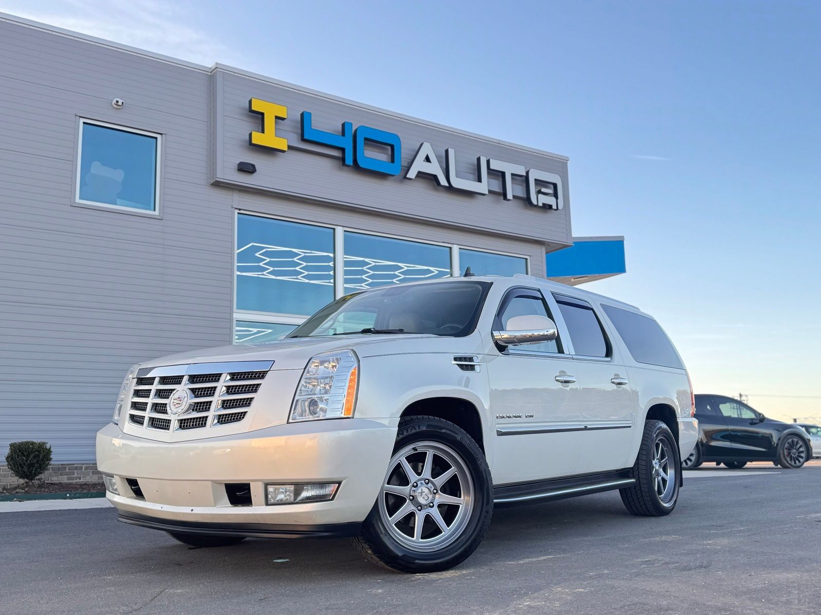 2014 Cadillac Escalade ESV Luxury's photo
