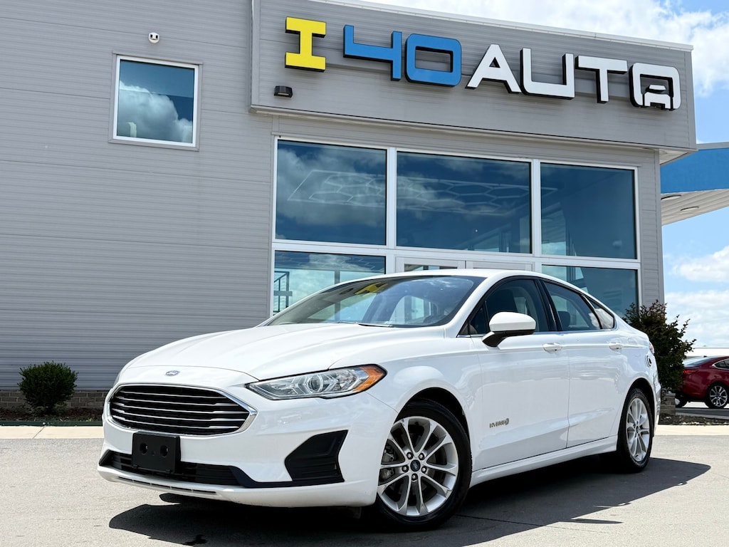 Used 2019 Ford Fusion Hybrid SE Sedan