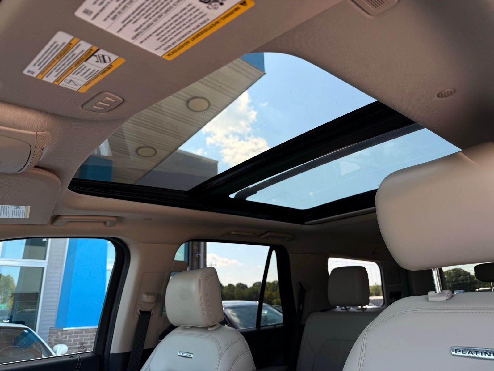 2020 Ford Expedition Platinum - Photo 18