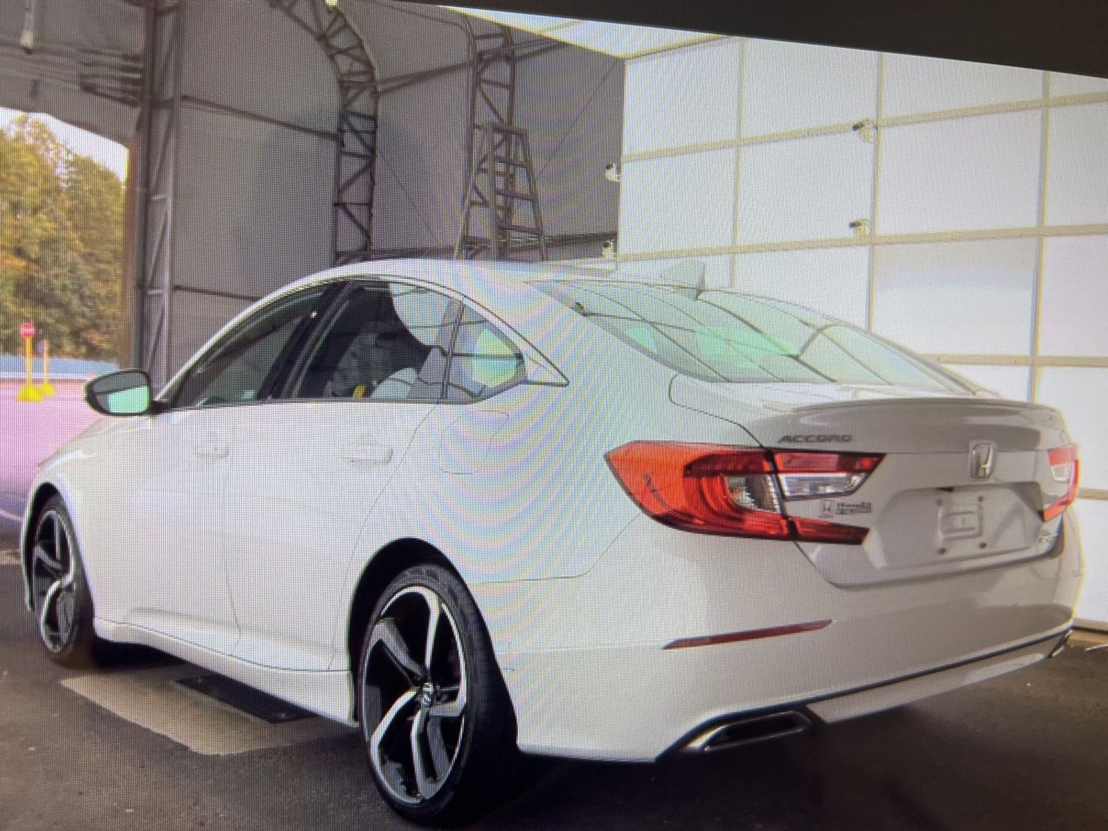 2019 Honda Accord Sport photo 3