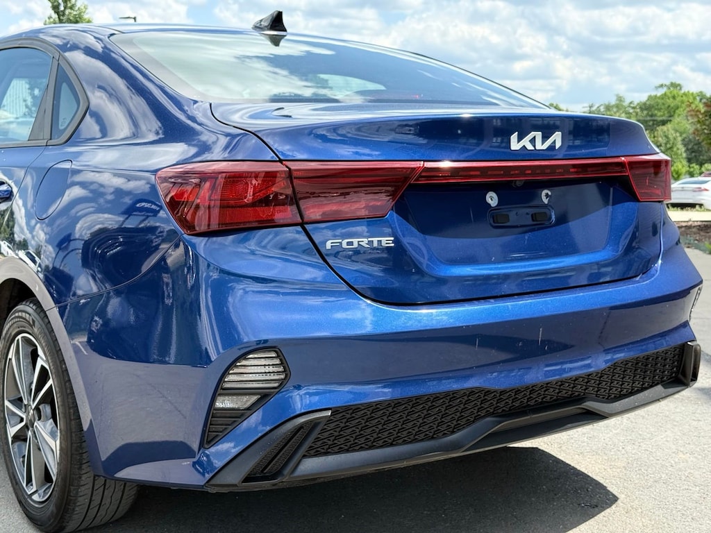 Used 2022 Kia Forte LXS Sedan