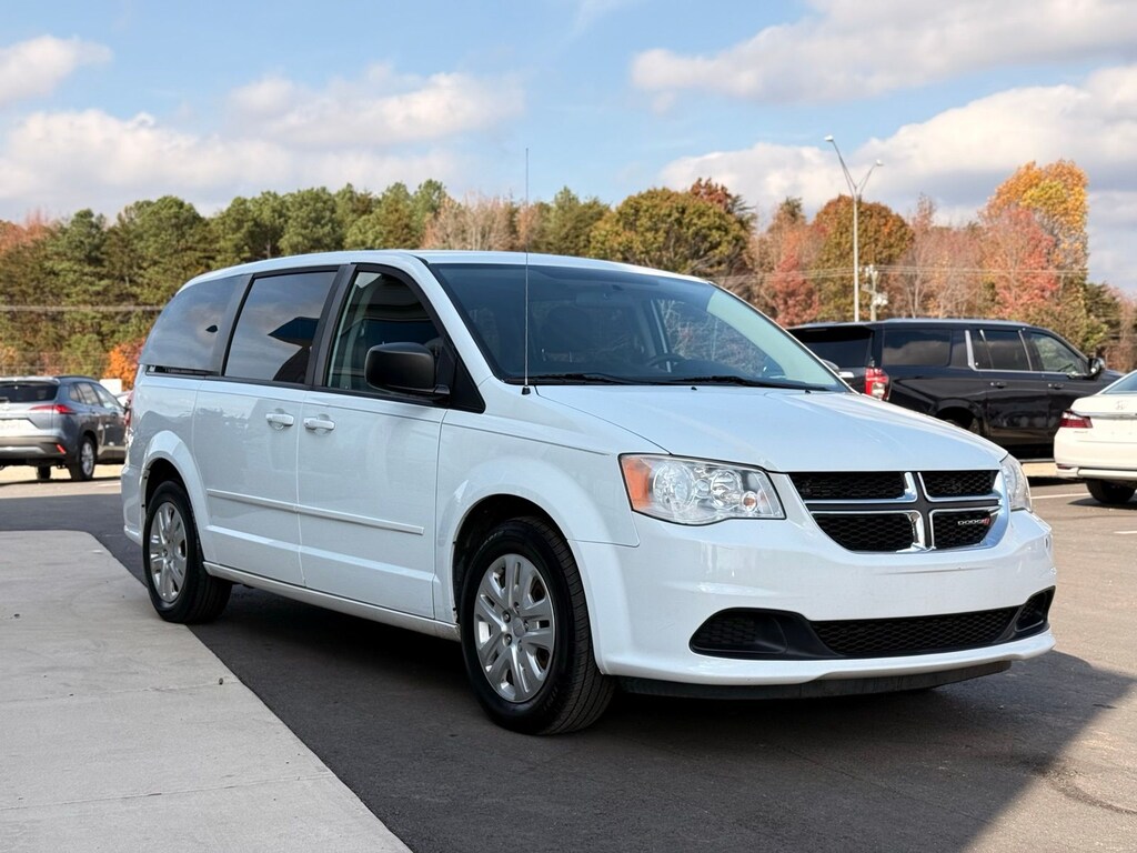 Used 2016 Dodge Grand Caravan SE Minivan/Van