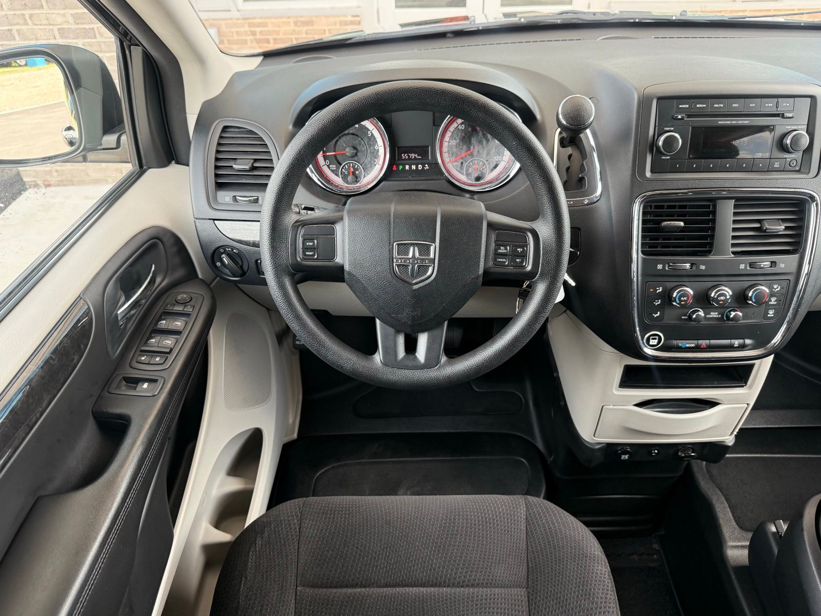 2013 Dodge Grand Caravan SXT - Photo 24