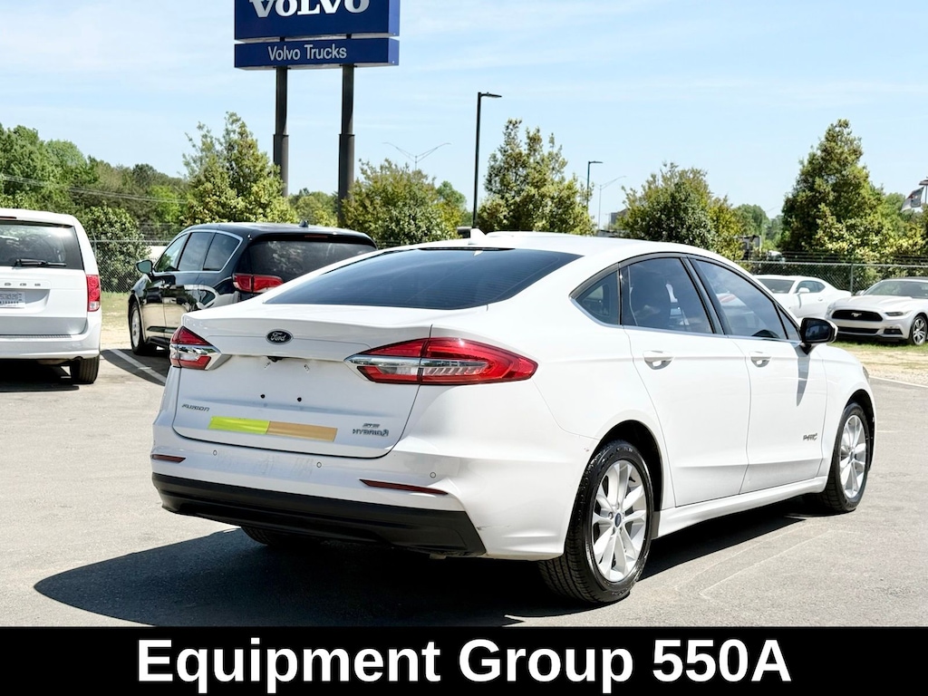 Used 2019 Ford Fusion Hybrid SE Sedan