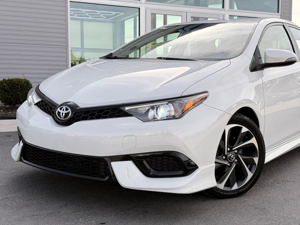 Used 2018 Toyota Corolla iM Base Hatchback